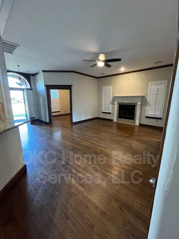 Foto del edificio - 1216 NW 190th Pl