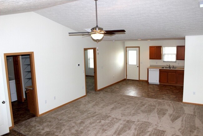 Foto del edificio - 2206 Shamrock Ln