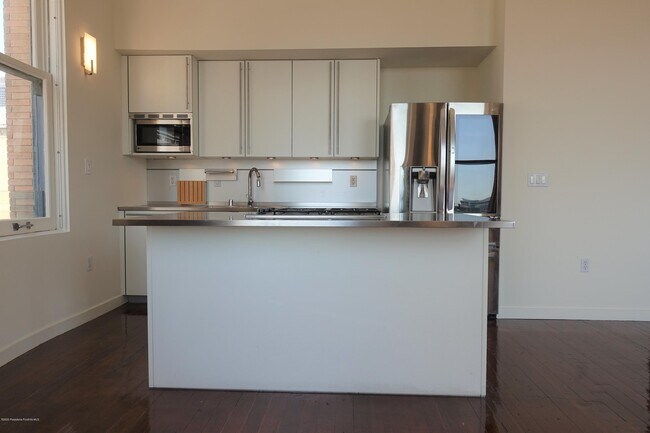 Foto del edificio - 257 S Spring St