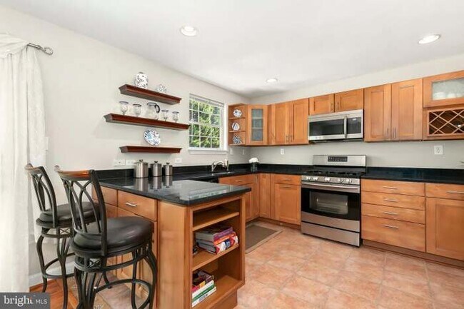 Foto del edificio - 322 Woonsockett Ln