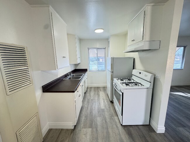 Foto del edificio - 1133 E Alosta Ave