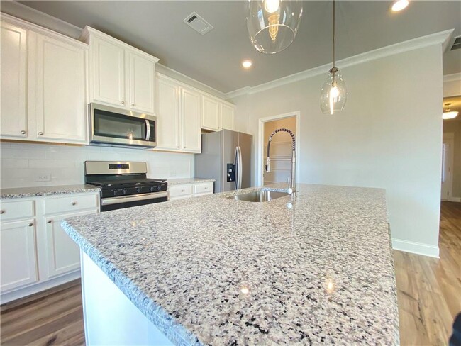 Foto del edificio - 384 Sterling Creek Way