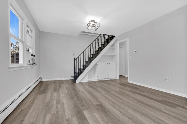 Foto del edificio - 14 Brookwood Dr