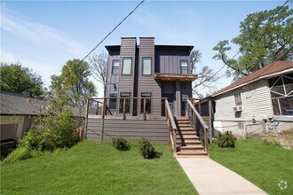 Building Photo - 957 Ashby Grove SW