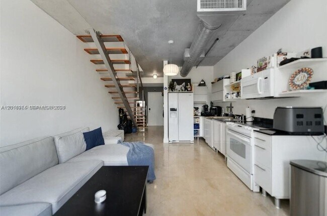 Building Photo - 690 SW 1st Ct