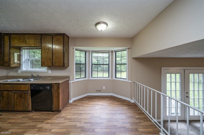 Building Photo - 4 br, 2.5 bath House - 125 Riley Court