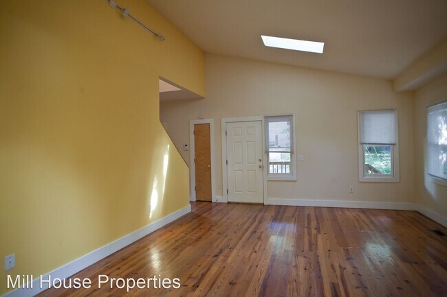 Building Photo - 4 br, 3 bath House - 114 Creel St