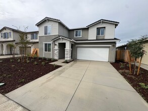 Building Photo - 811 Rosazzo Ln