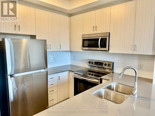Building Photo - 1105 Leger Wy