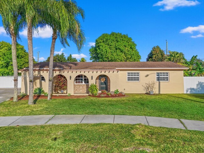 Foto del edificio - 3605 SW 122nd Pl