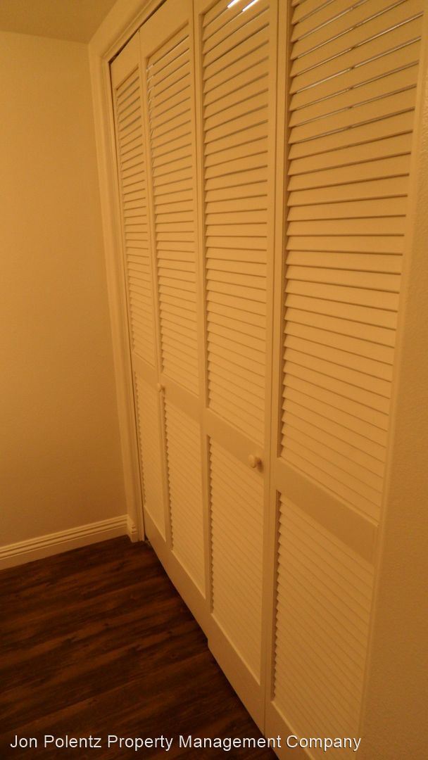 Building Photo - 3 br, 2.5 bath House - 8 Merano