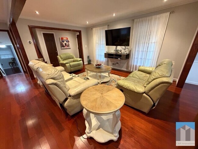 Foto del edificio - 1732 Eldonlas Ct