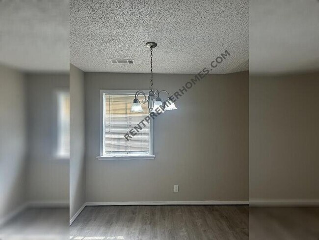 Building Photo - 3332 S 141st E Ave