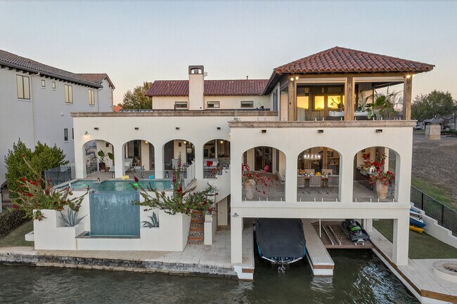 Foto del edificio - 127 Applehead Island Dr