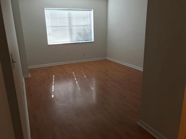 Building Photo - 4364 NW 9th Ave