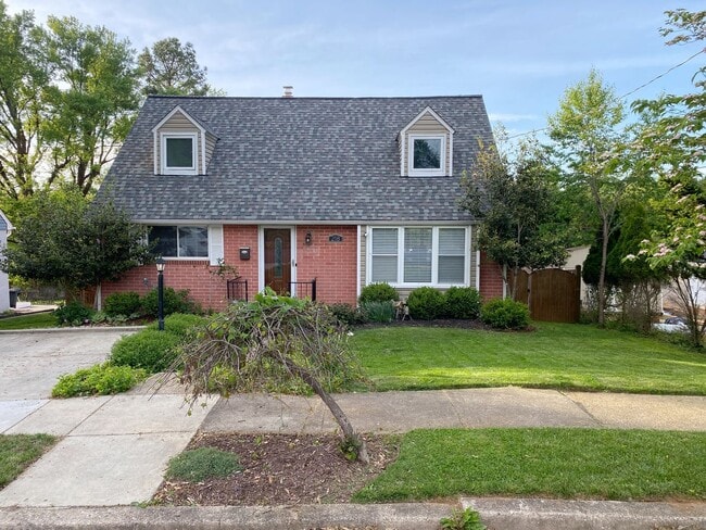 Foto del edificio - Charming 4Bed/2Bath in Pikesville Neighbor...