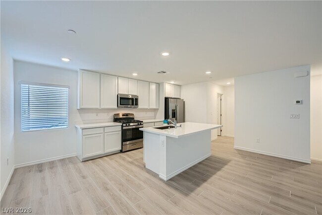 Building Photo - 3549 Reserve Ct