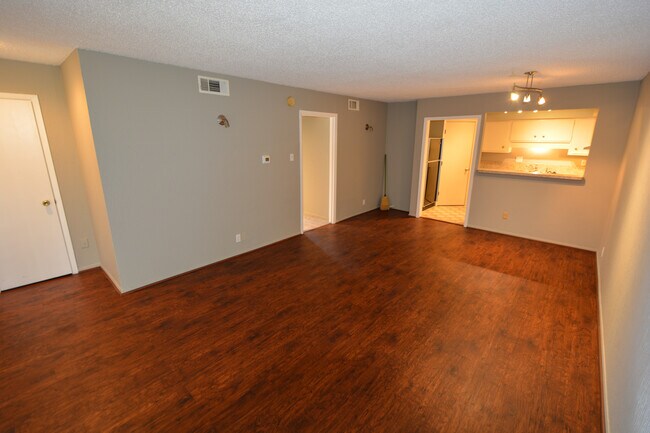 Building Photo - 5323 Fleetwood Oaks Ave