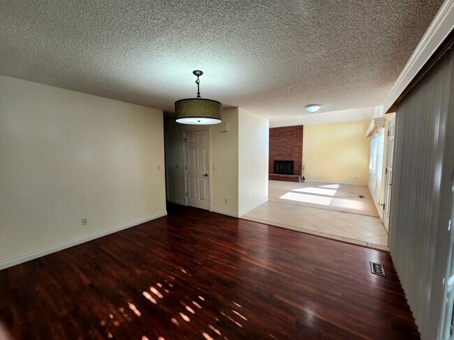 Foto del edificio - Centrally Located Richland Home, Close to Columbia Center Amenities!
