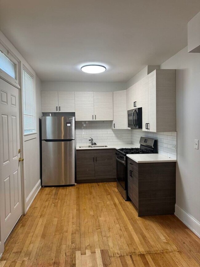 Foto del edificio - 7300 S Vernon Ave