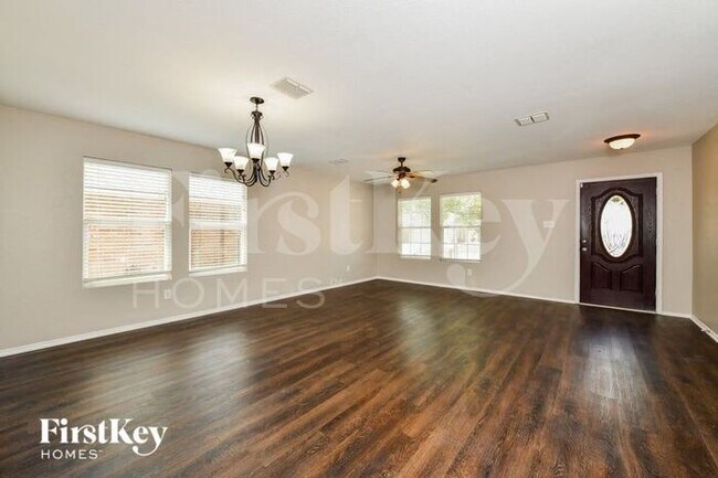 Foto del edificio - 1836 Kittredge Way