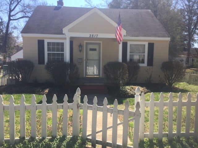 Primary Photo - 2817 Parkside Ave