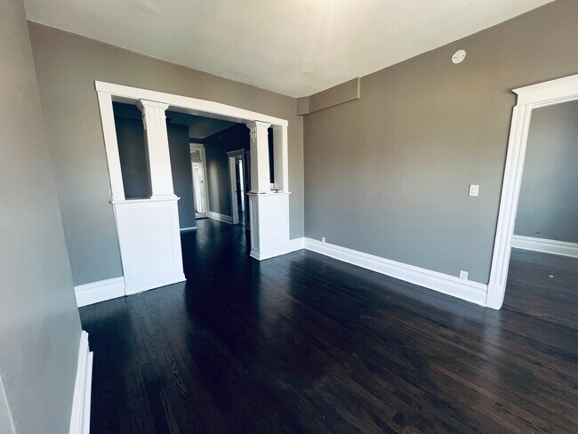 Foto del edificio - 9710 S Ave L