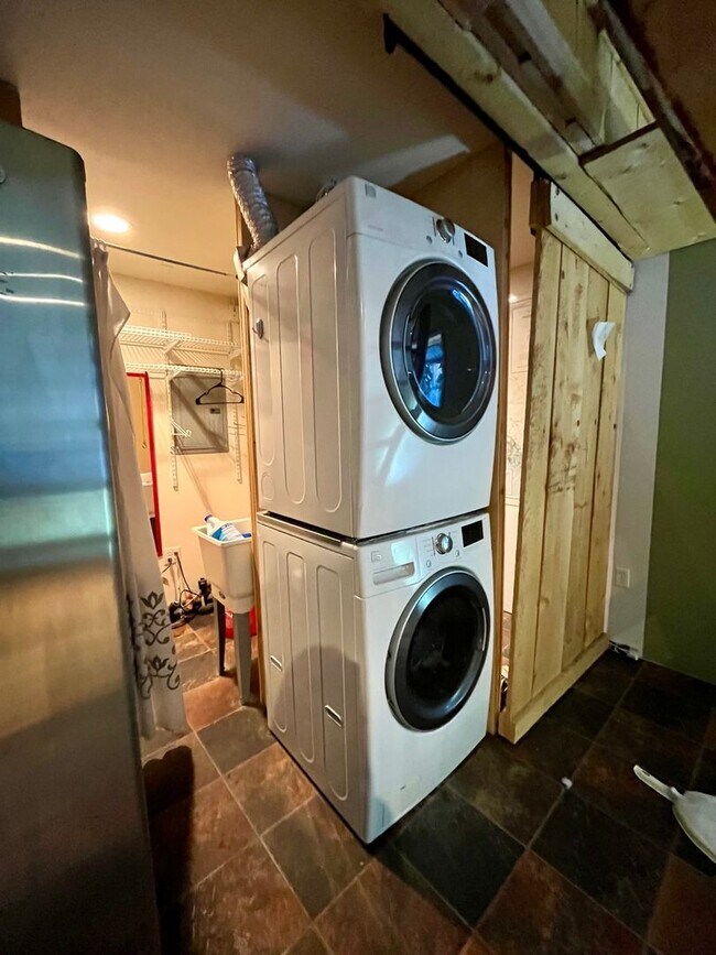 Foto del edificio - Cute cabin in the woods for rent