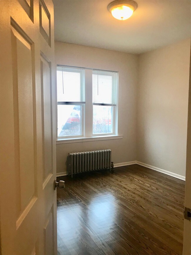 Foto del edificio - 7153 W Grand Ave