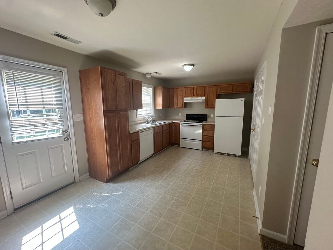 Photo - 131 Primrose Lane