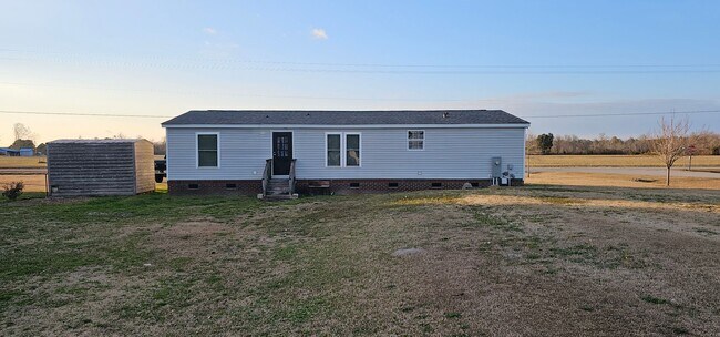 Foto del edificio - Spacious 3-bedroom, 2-bathroom mobile home.