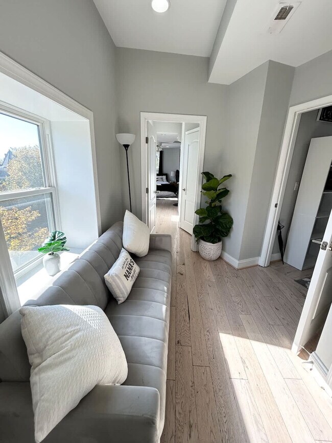 Building Photo - 45 Rhode Island Ave NE