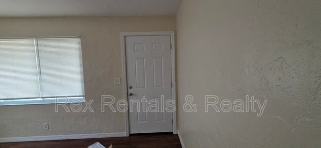 Foto del edificio - 4722 12th Ave S