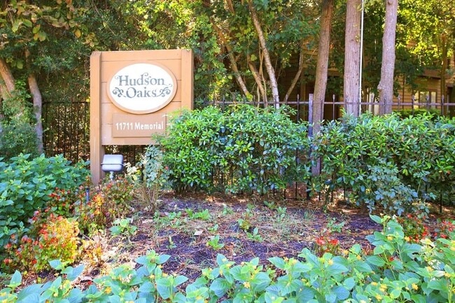 Foto del edificio - 11711 Memorial Dr