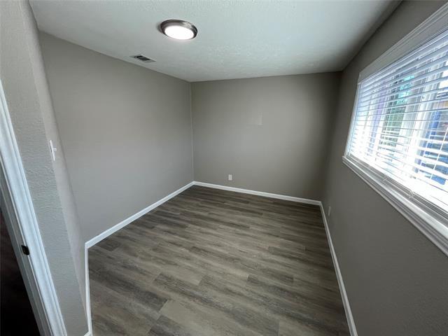 Building Photo - 9527 Castlefield Dr