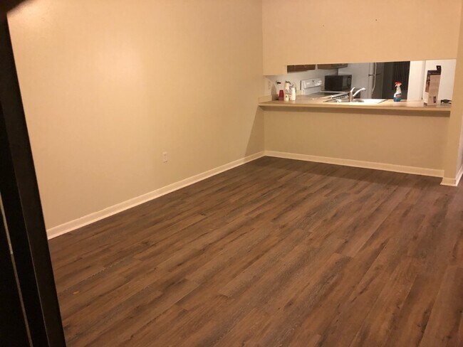 Área de estar - 2 Viking Dr NW