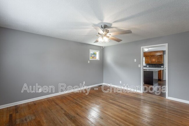 Building Photo - 1214 Helena Dr