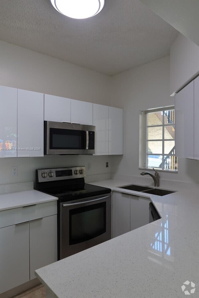 Building Photo - 18340 NW 68th Ave