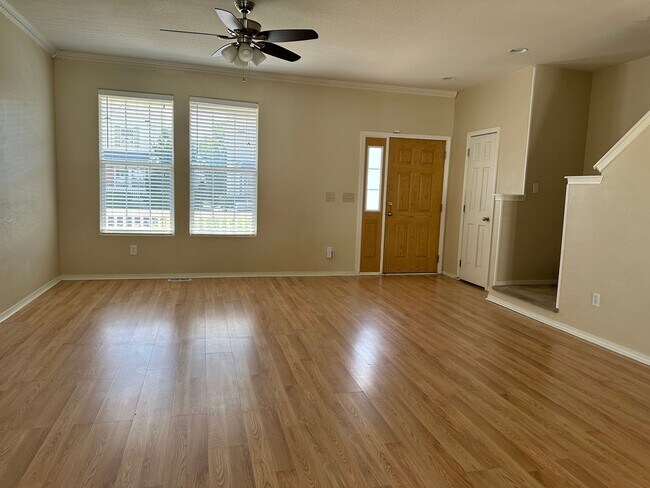 Building Photo - 10570 Country Park Point
