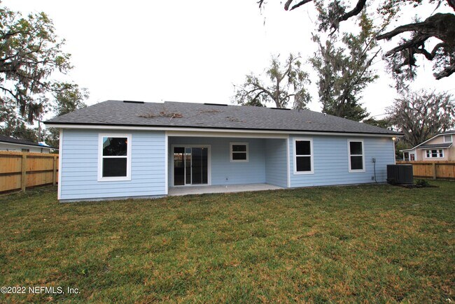 Building Photo - 510 North St