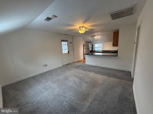 Building Photo - 2616 Arlington Blvd