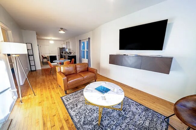 Foto del edificio - 2110-2112 N Palmer St
