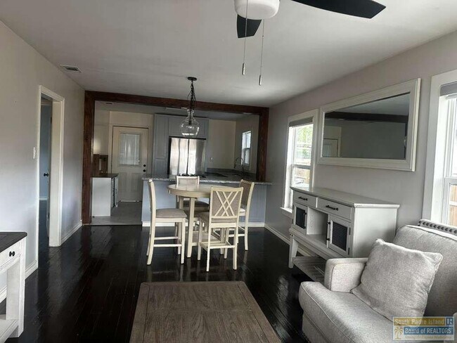 Foto del edificio - 65 Calle Real