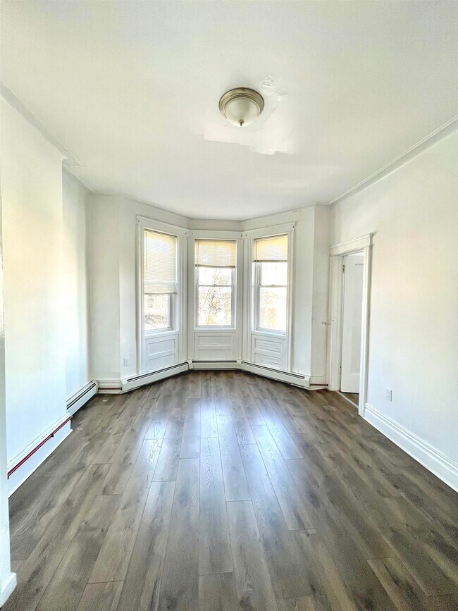 Foto del edificio - 411 66th St