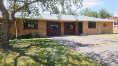Building Photo - 37 Newland Ct