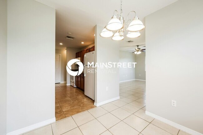 Foto del edificio - 3 Bedroom Pet-Friendly Home in Lehigh Acres, FL with Main Street Renewal