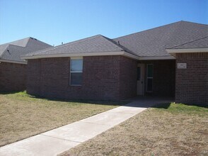 Building Photo - 803 N Bangor Ave