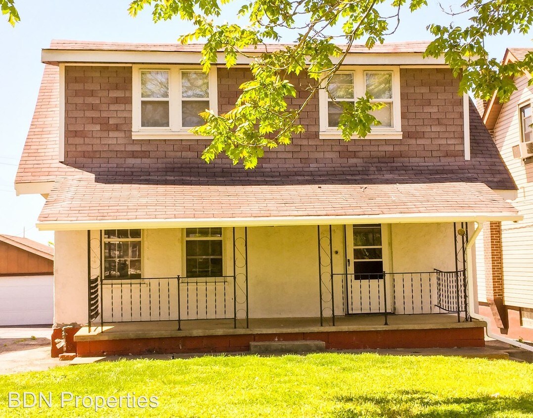 3 br, 2 bath House 3934 Meramec St House Rental in Saint Louis, MO