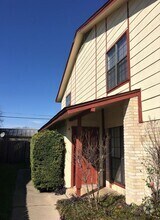 Building Photo - 1102 Covey Ln