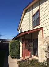 Building Photo - 1102 Covey Ln